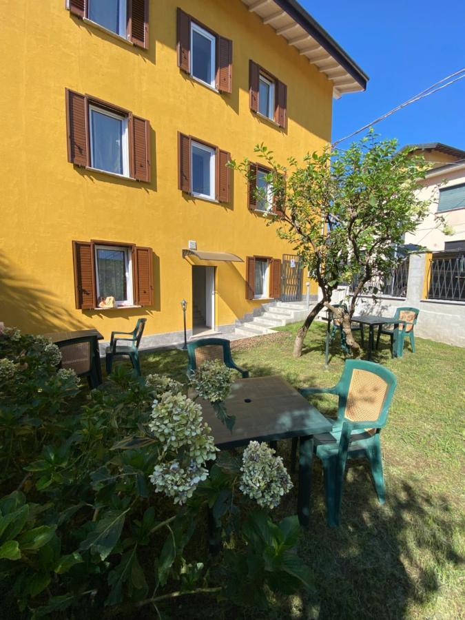 Around Lago Maggiore Apartments Рено-ди-Леджуно Экстерьер фото